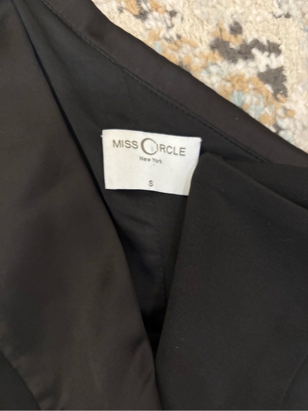 Miss Circle Keep One Up Crepe One-Shoulder Black Blazer Dress - Picture 5 of 7